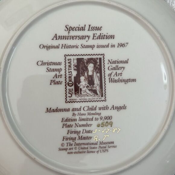 Madonna and Child with Angels Collector’s Plate 1987 - Picture 4 of 4